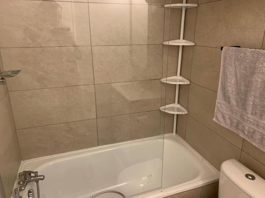 Studio Lumineux, Refait A Neuf, Metro Jourdain Paris Eksteriør billede